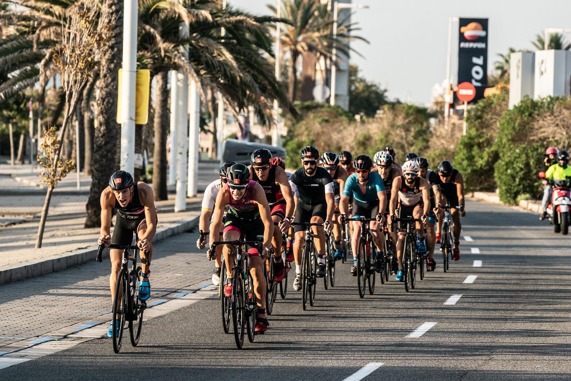 Almost 2500 triathletes registered in the Challenge Barcelona Triathlon